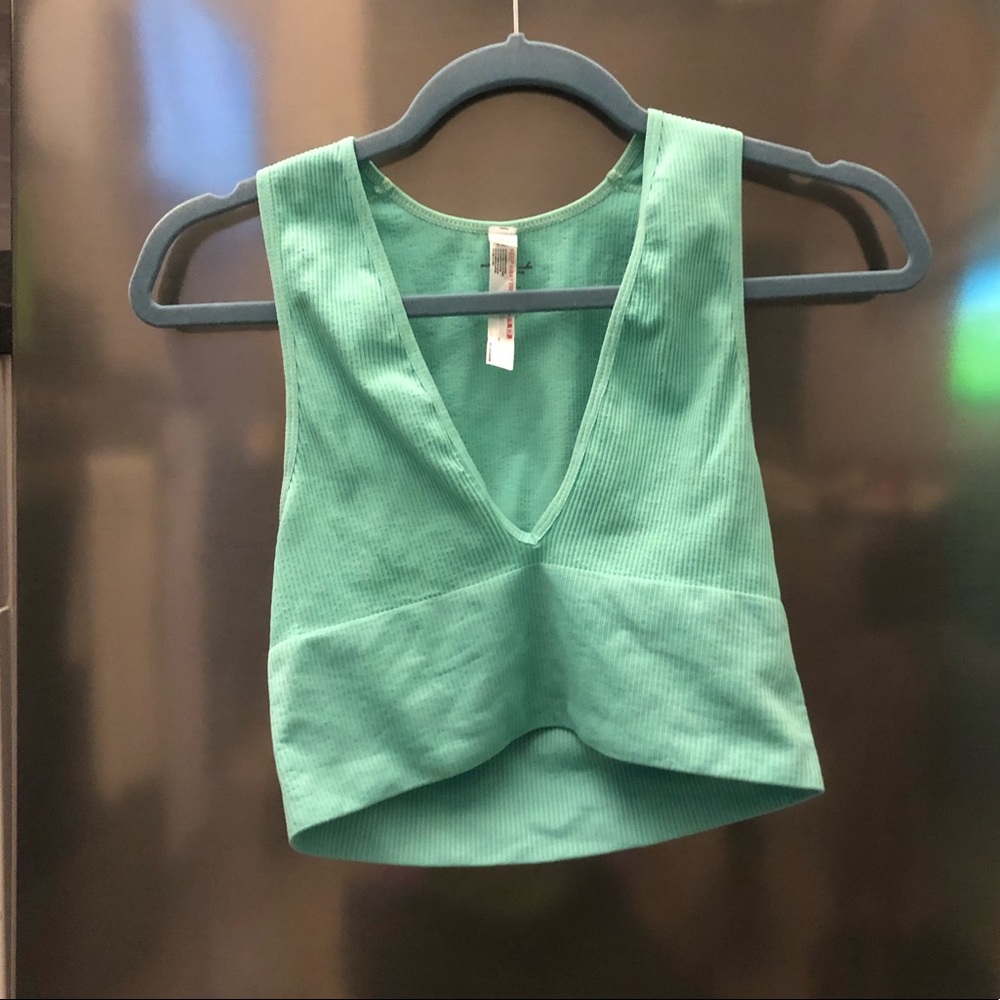 Urban Outfitters “Out From Under” Hailey Seamless Plunging Tank - Medium